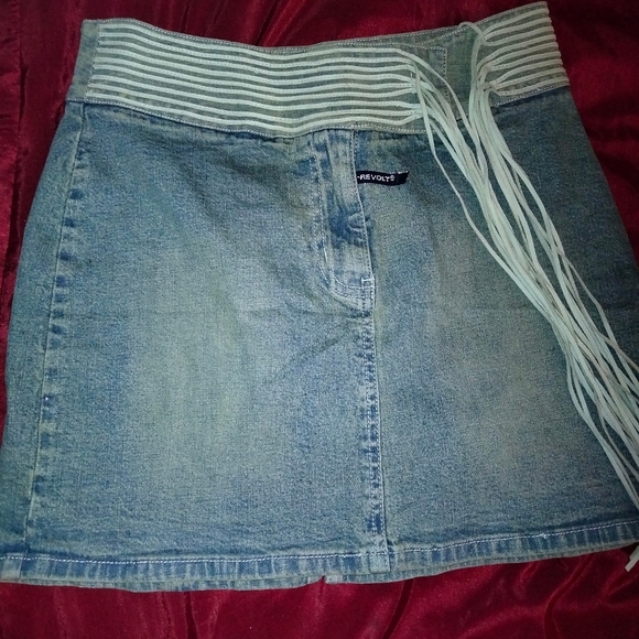 Skrit - Picture 4 of 6